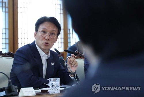 김민석 총리 “선관위 고위직 사퇴” 촉구